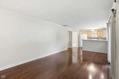 8942 Pine Tree Boulevard Indianapolis IN 46256