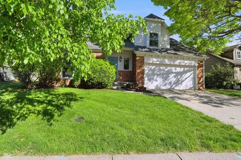 8942 Pine Tree Boulevard Indianapolis IN 46256