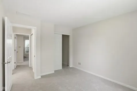8942 Pine Tree Boulevard Indianapolis IN 46256