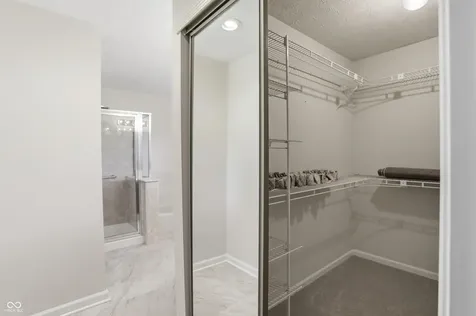 8942 Pine Tree Boulevard Indianapolis IN 46256