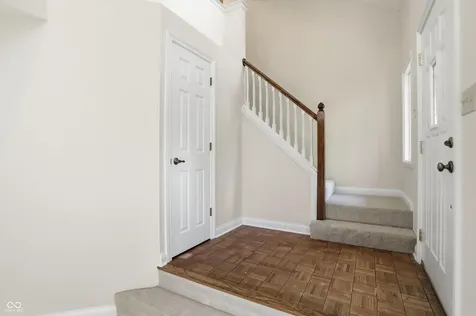 8942 Pine Tree Boulevard Indianapolis IN 46256
