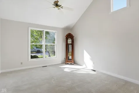 8942 Pine Tree Boulevard Indianapolis IN 46256