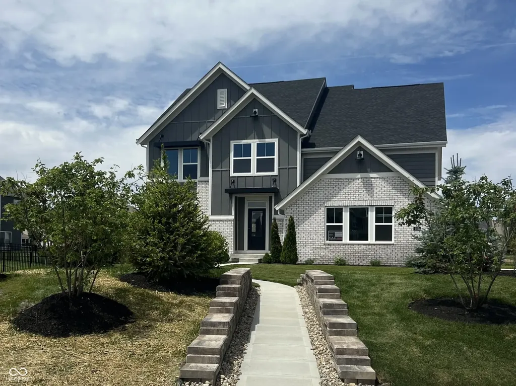 952 Apryl Drive Greenwood IN 46143