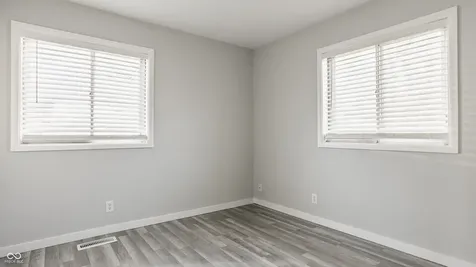 7438 E 52nd Street Indianapolis IN 46226