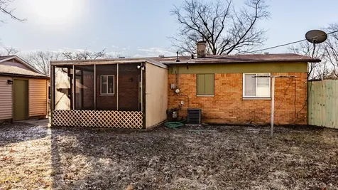 7438 E 52nd Street Indianapolis IN 46226