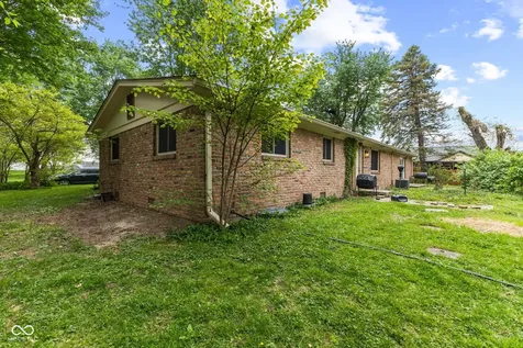 10042 N David Lane Mooresville IN 46158