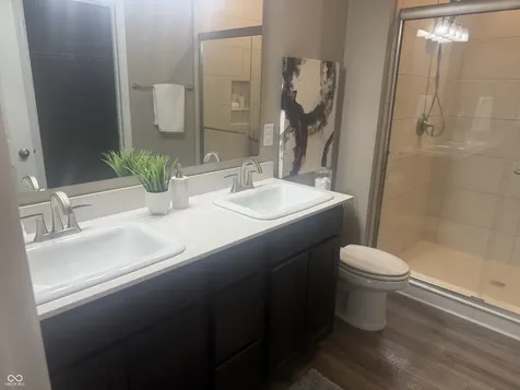 1315 Bontrager Lane Shelbyville IN 46176
