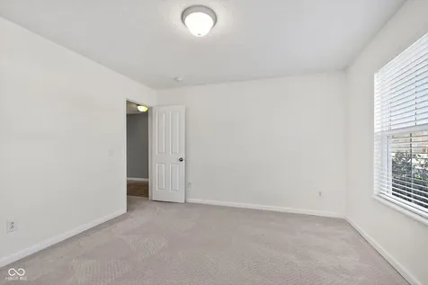 5715 Sly Fox Lane Indianapolis IN 46237