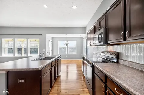 5715 Sly Fox Lane Indianapolis IN 46237
