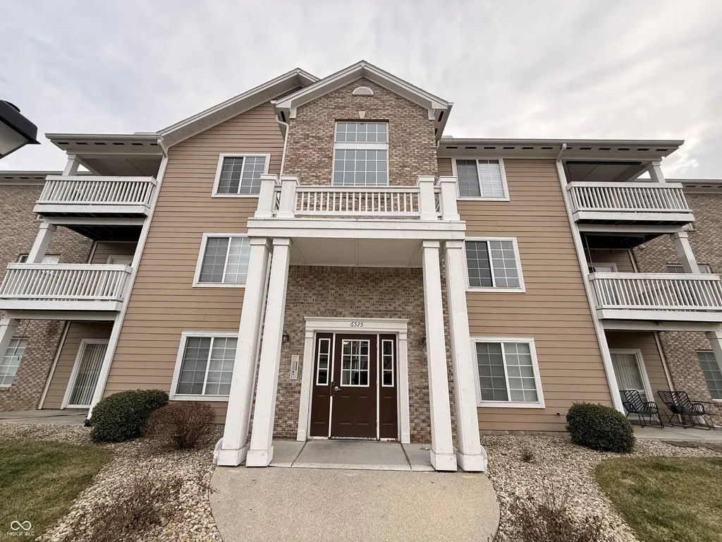 6525 Emerald Hill Court Indianapolis IN 46237