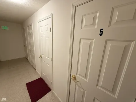 6525 Emerald Hill Court Indianapolis IN 46237