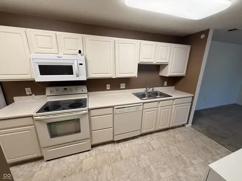 6525 Emerald Hill Court Indianapolis IN 46237