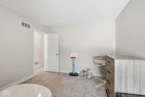4362 Nokes Place Indianapolis IN 46235