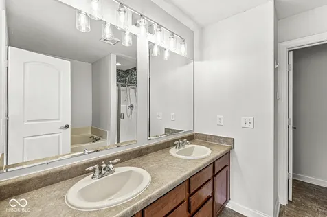6544 W 71st Street Indianapolis IN 46278