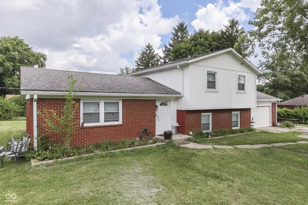 1924 W 65th Place Indianapolis IN 46260