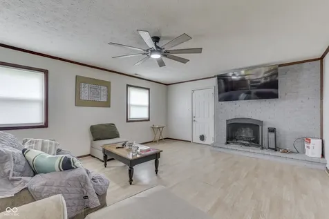 1924 W 65th Place Indianapolis IN 46260