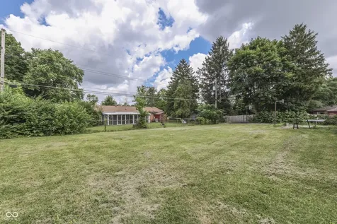 1924 W 65th Place Indianapolis IN 46260