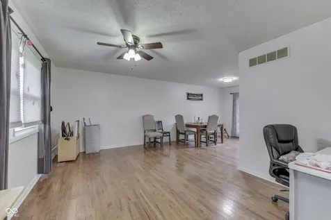 1924 W 65th Place Indianapolis IN 46260