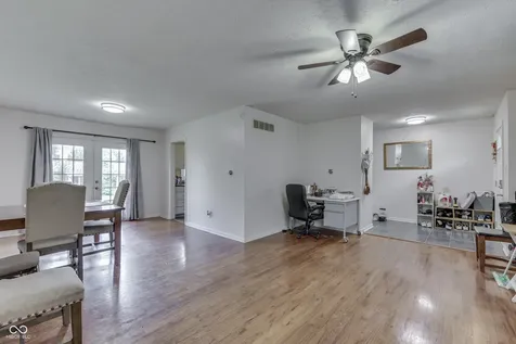 1924 W 65th Place Indianapolis IN 46260