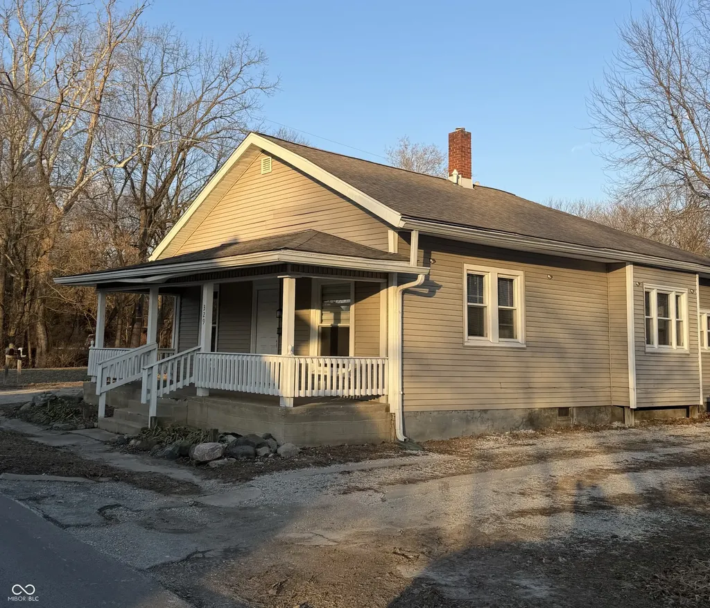329 Avon Avenue Plainfield IN 46168