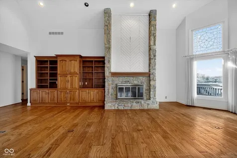 8002 Dean Road Indianapolis IN 46240