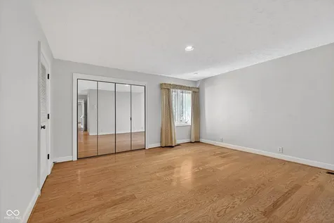 8002 Dean Road Indianapolis IN 46240