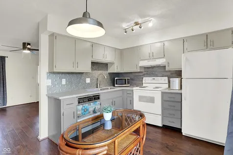 10173 Penrith Drive Indianapolis IN 46229