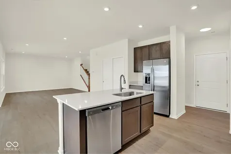 180 Megan Way Cumberland IN 46229