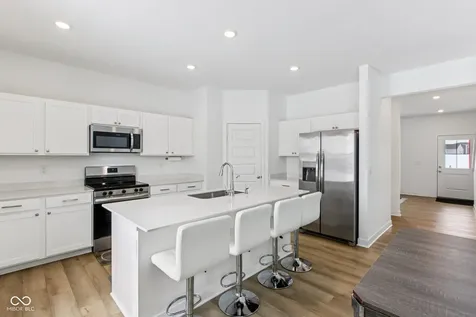 10276 Samerton Lane Indianapolis IN 46239