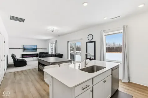 10276 Samerton Lane Indianapolis IN 46239