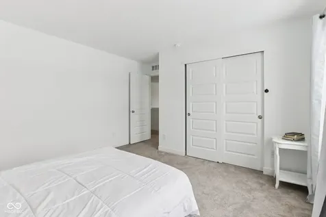 10276 Samerton Lane Indianapolis IN 46239