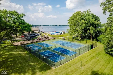2306 Hawthorn Place Noblesville IN 46062
