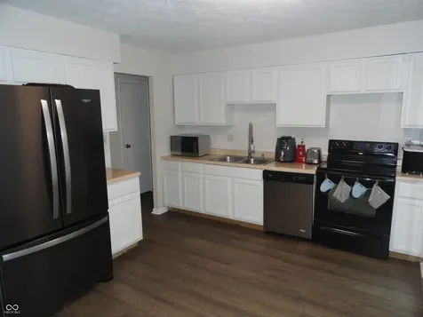 2306 Hawthorn Place Noblesville IN 46062