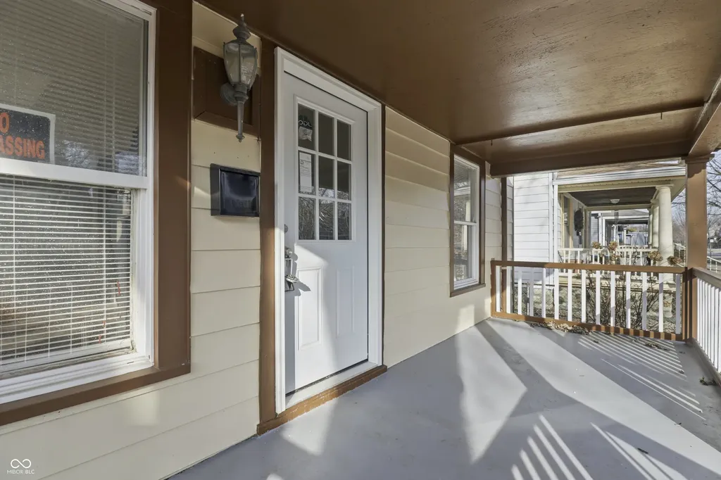 104 N Chester Avenue Indianapolis IN 46201