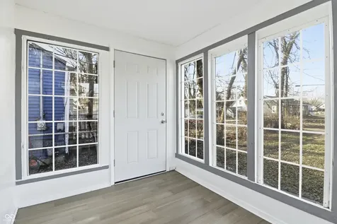 104 N Chester Avenue Indianapolis IN 46201