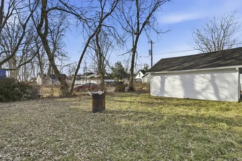 104 N Chester Avenue Indianapolis IN 46201