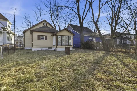104 N Chester Avenue Indianapolis IN 46201