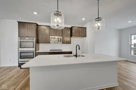 4498 Yellowwood Avenue Brownsburg IN 46112