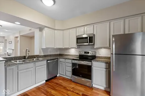 219 N New Jersey Street Indianapolis IN 46204