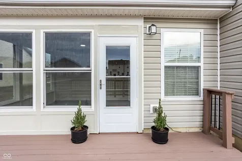5777 White Pine Road Whitestown IN 46075
