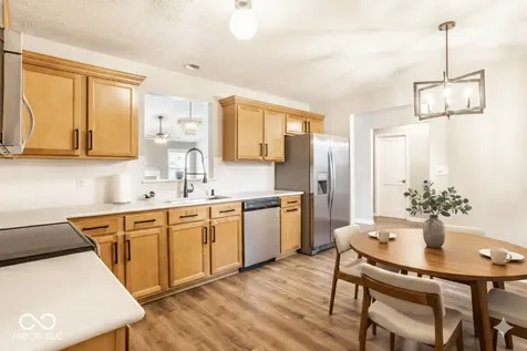 5777 White Pine Road Whitestown IN 46075