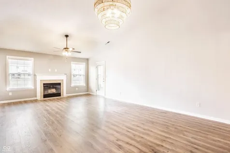 5777 White Pine Road Whitestown IN 46075