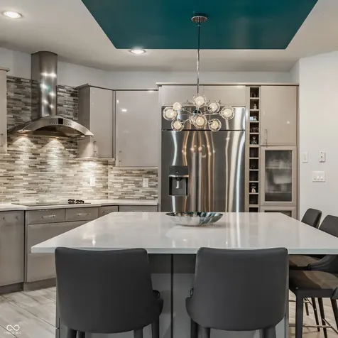 4548 Chase Oak Court Zionsville IN 46077