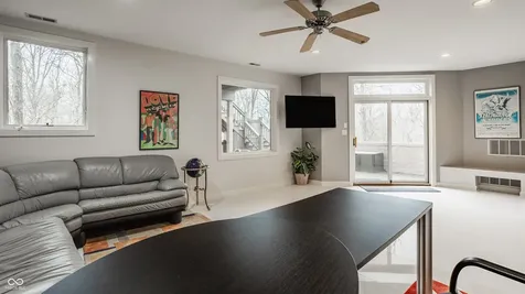 4548 Chase Oak Court Zionsville IN 46077