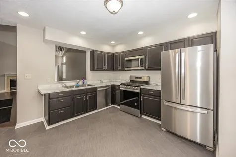 8868 Pine Tree Boulevard Indianapolis IN 46256