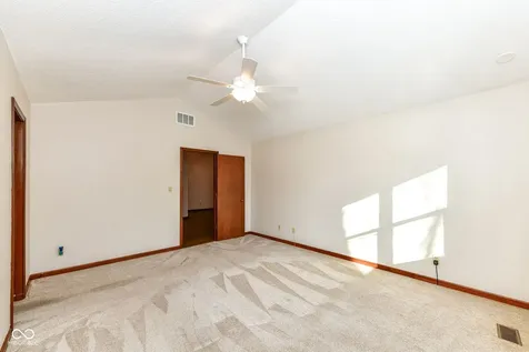 1065 Alydar Circle Indianapolis IN 46217