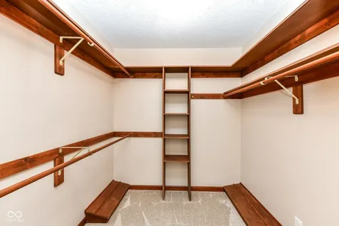 1065 Alydar Circle Indianapolis IN 46217