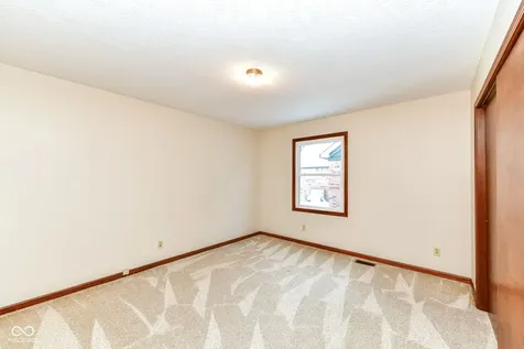 1065 Alydar Circle Indianapolis IN 46217
