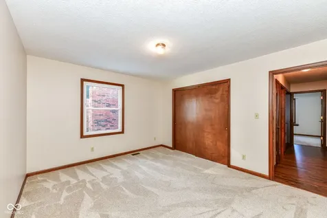1065 Alydar Circle Indianapolis IN 46217