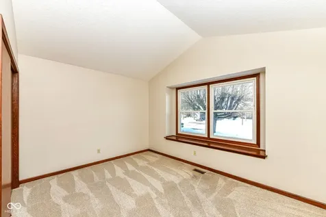 1065 Alydar Circle Indianapolis IN 46217